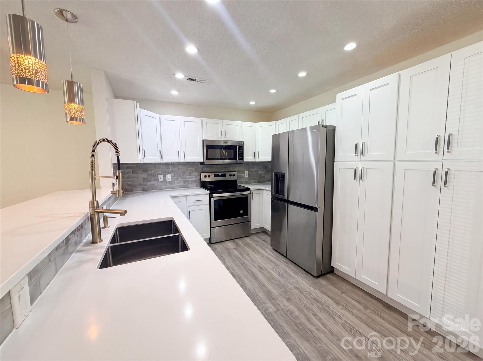 6032 Briggs Drive — Charlotte