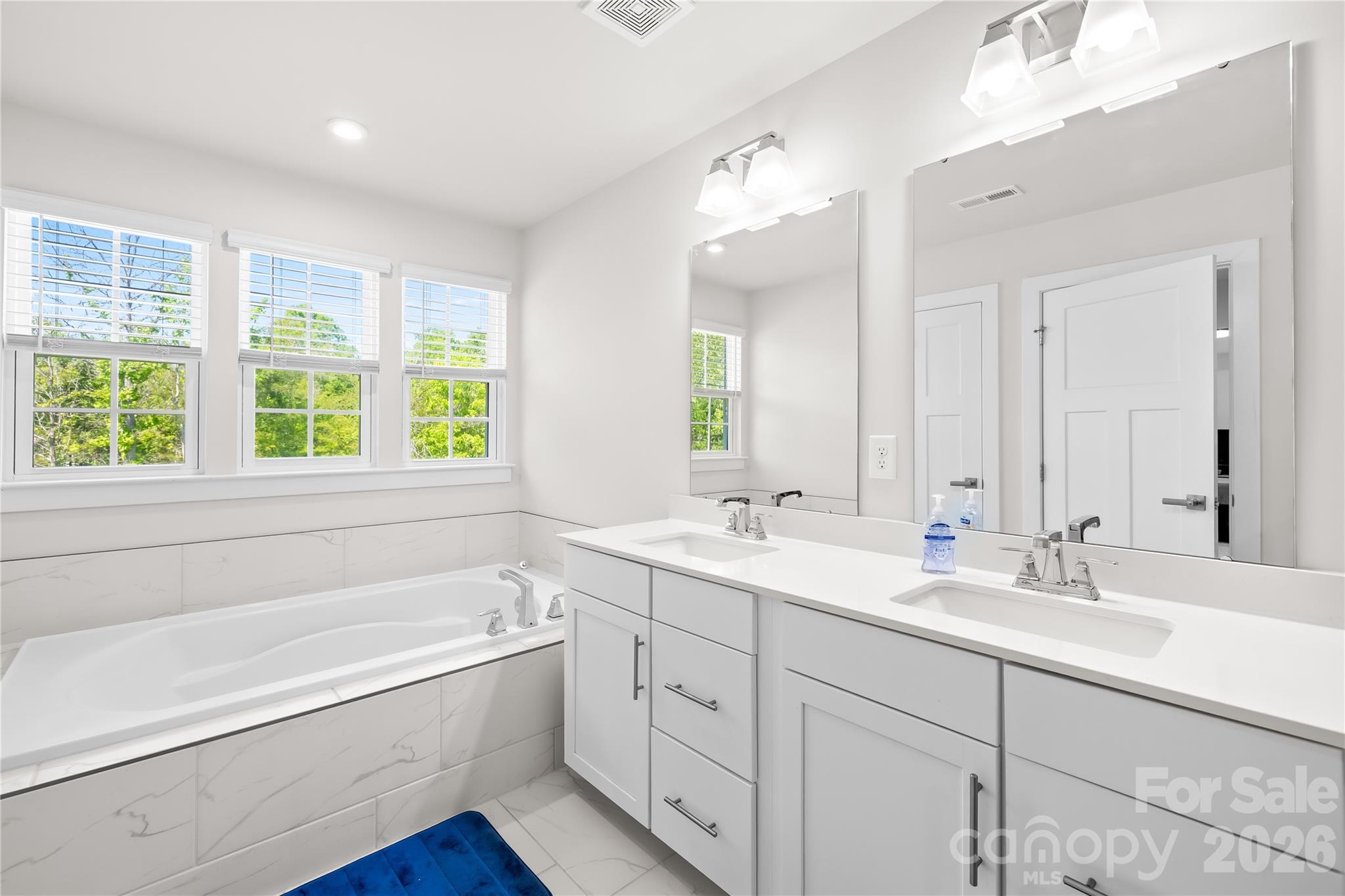 832 Dogwood Creek Lane — Indian Trail