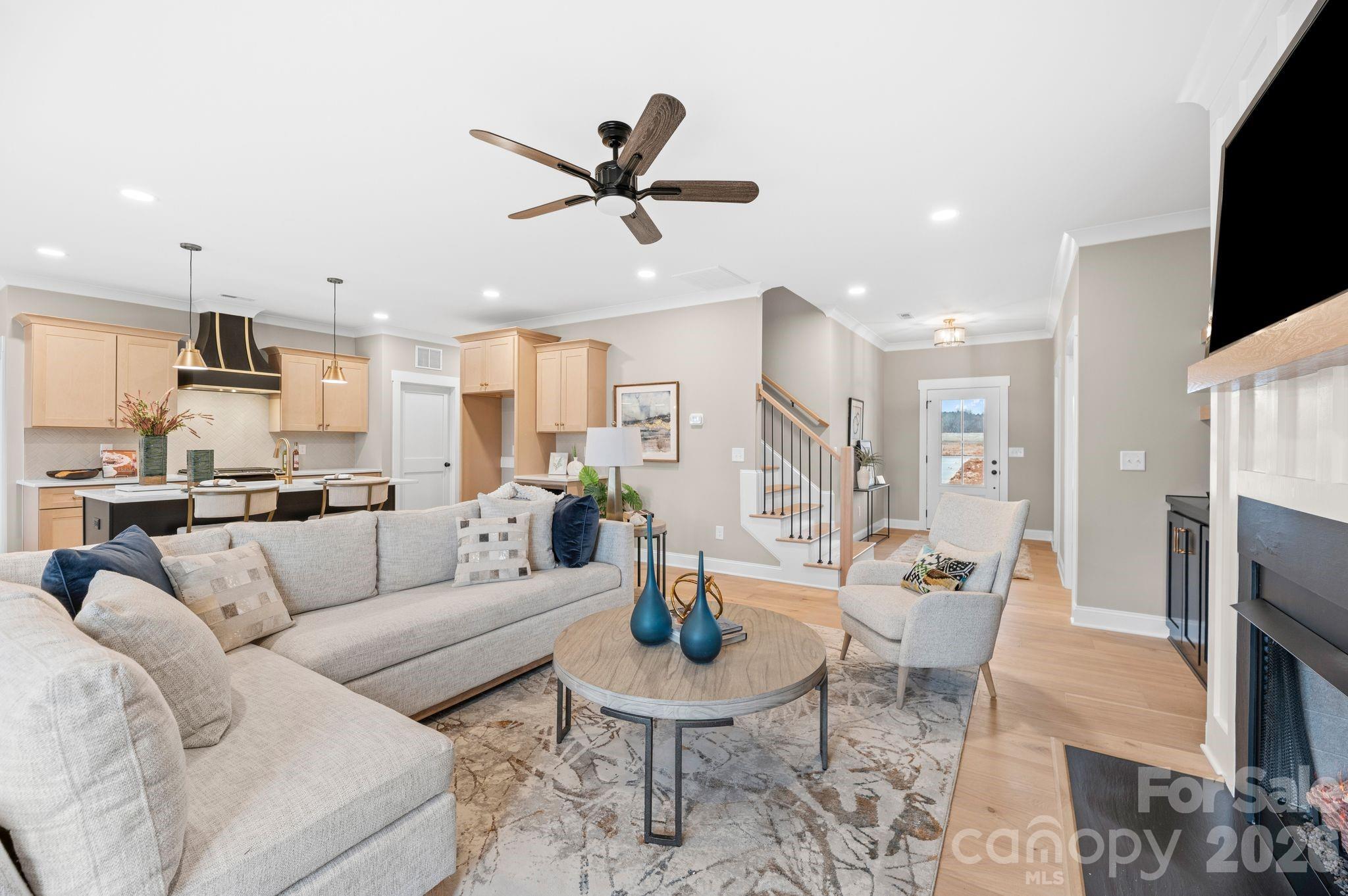 121 Sandpiper Drive #21 — Lexington