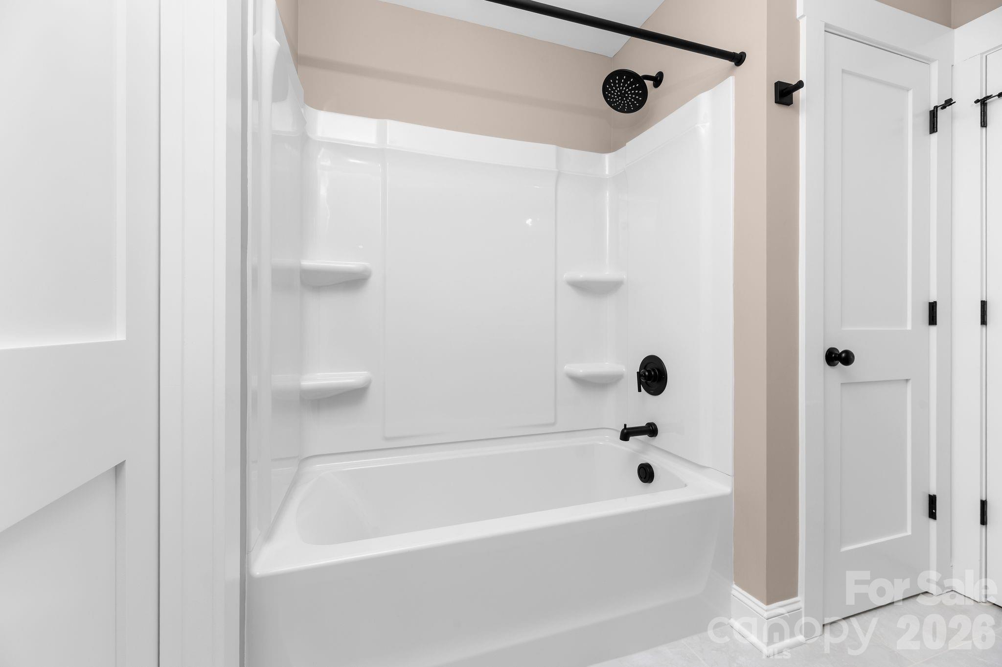 121 Sandpiper Drive #21 — Lexington