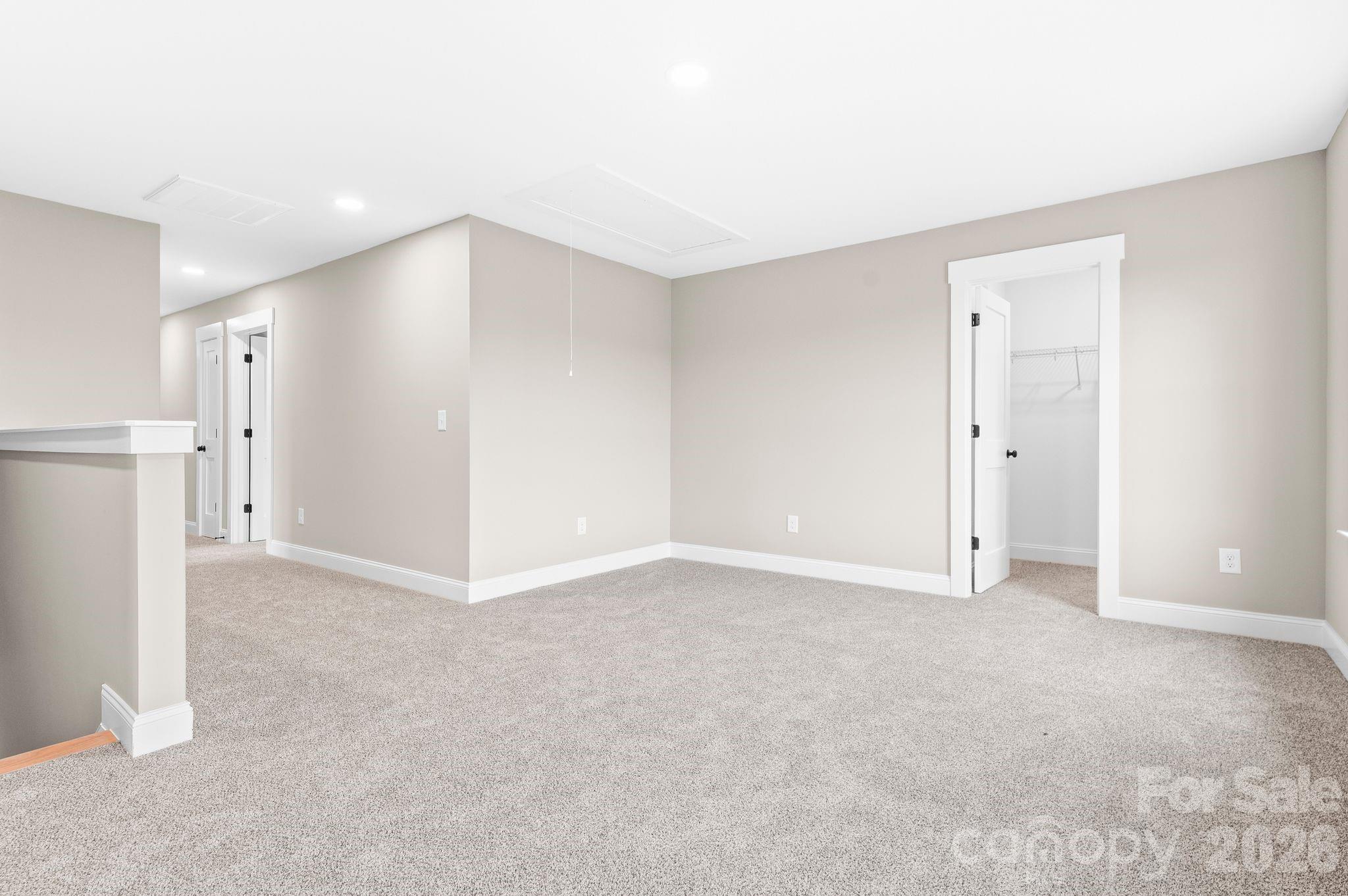 121 Sandpiper Drive #21 — Lexington