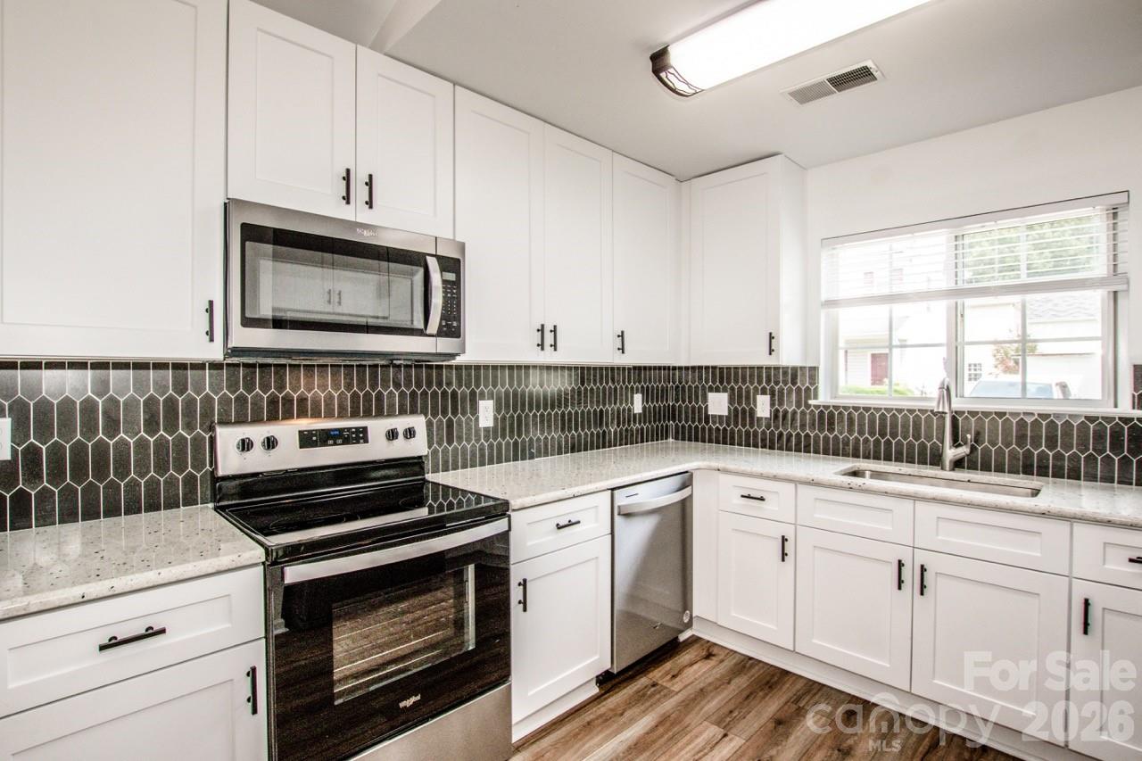 332 Cassidy Lane — Mooresville