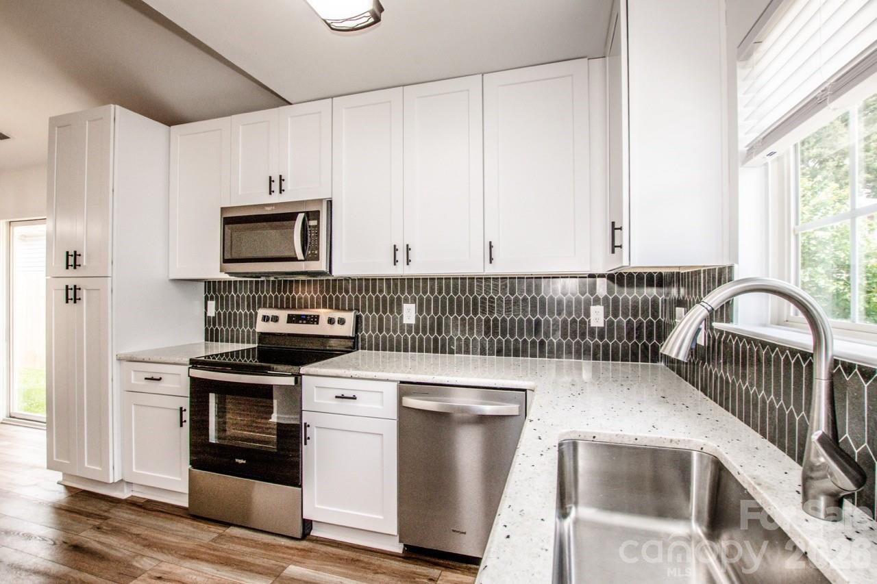 332 Cassidy Lane — Mooresville