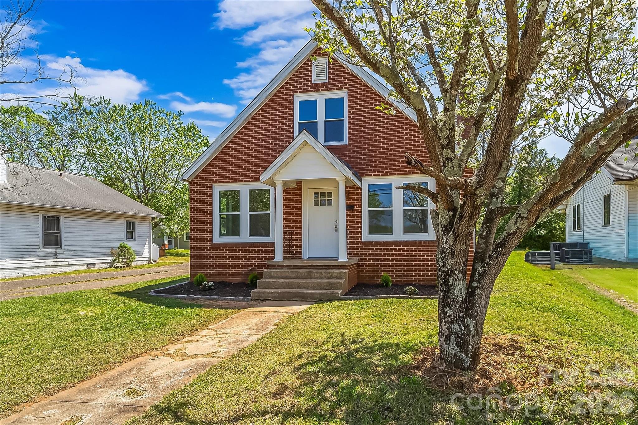608 E Concord Street — Morganton