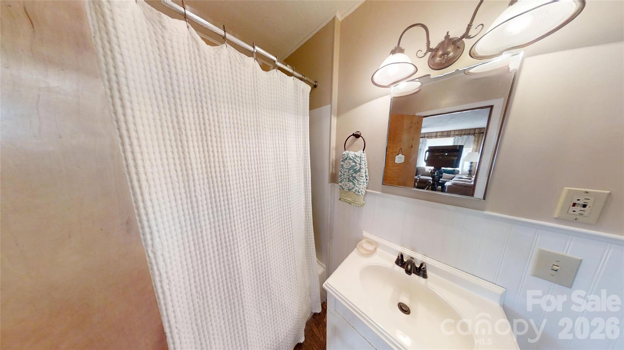 321 Doris Lisa View Drive — Hendersonville