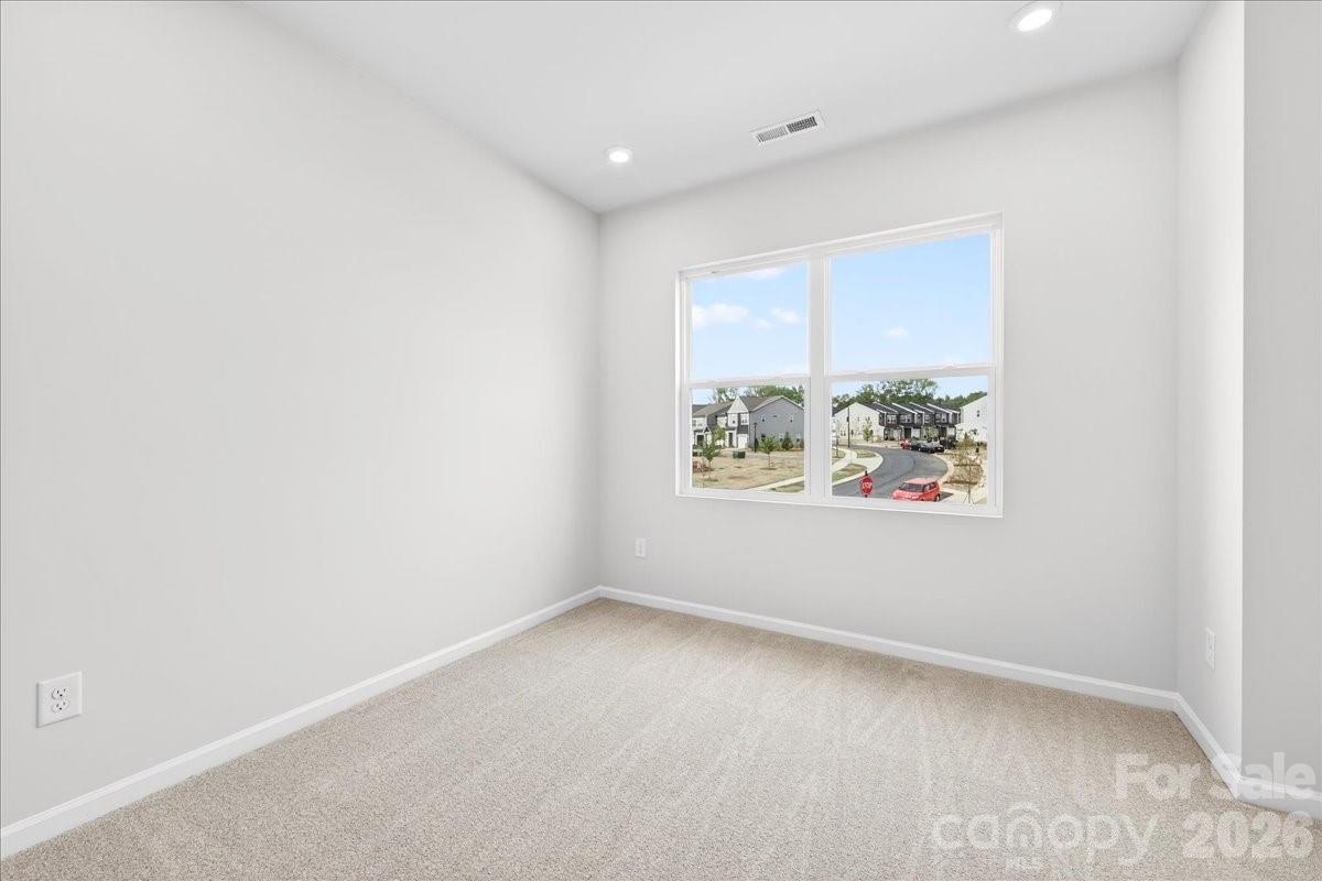 6053 Longar Lane — Charlotte