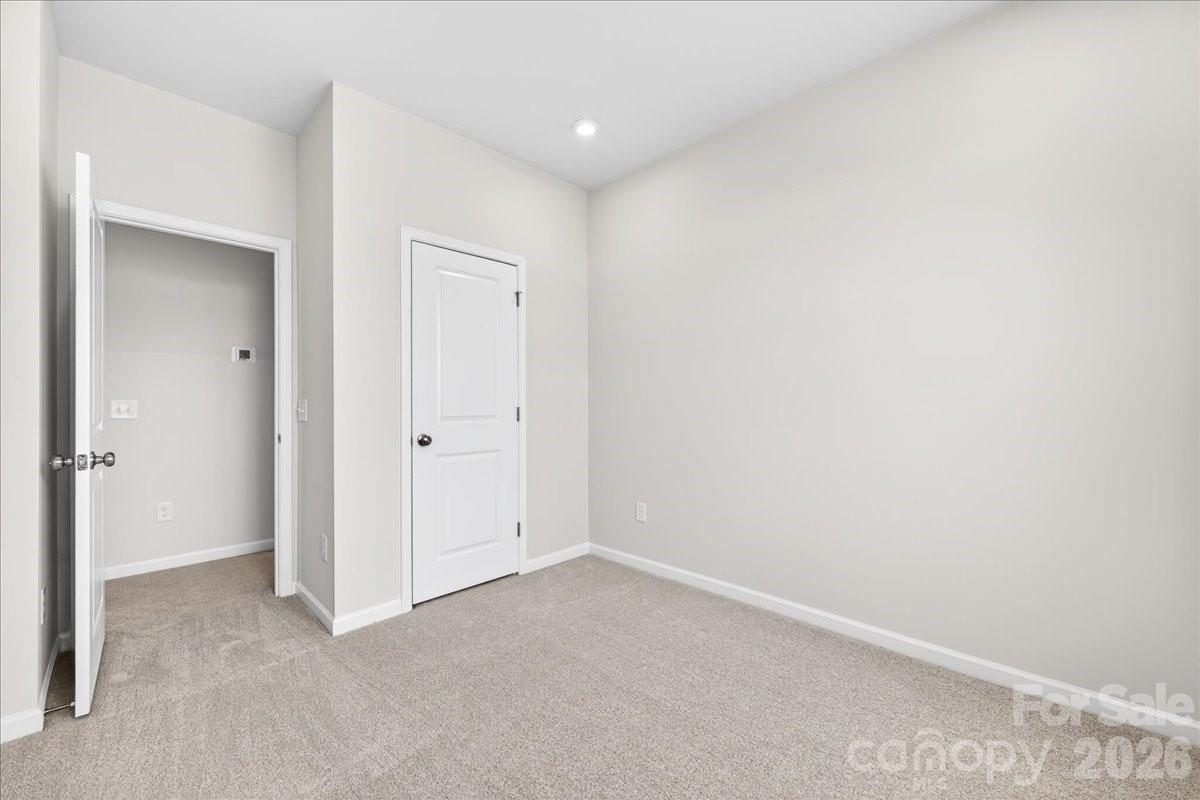 6053 Longar Lane — Charlotte