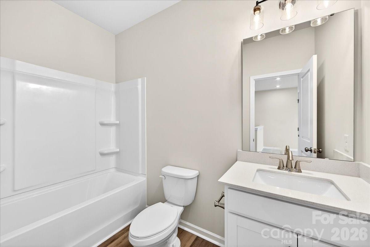 6053 Longar Lane — Charlotte