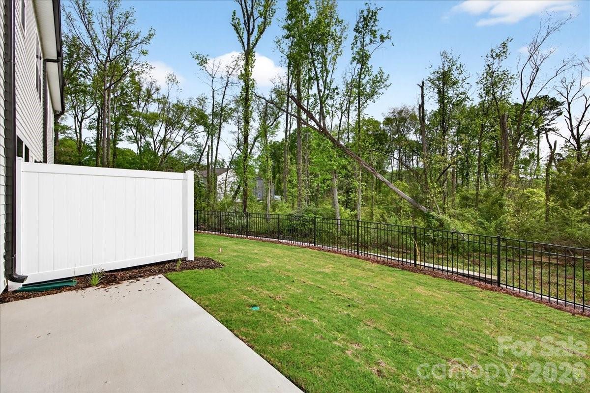 6053 Longar Lane — Charlotte