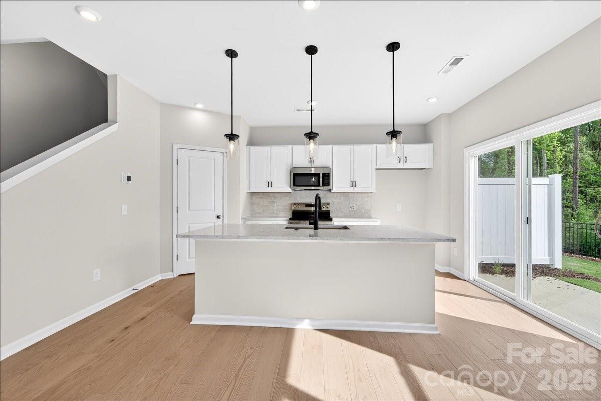 6053 Longar Lane — Charlotte