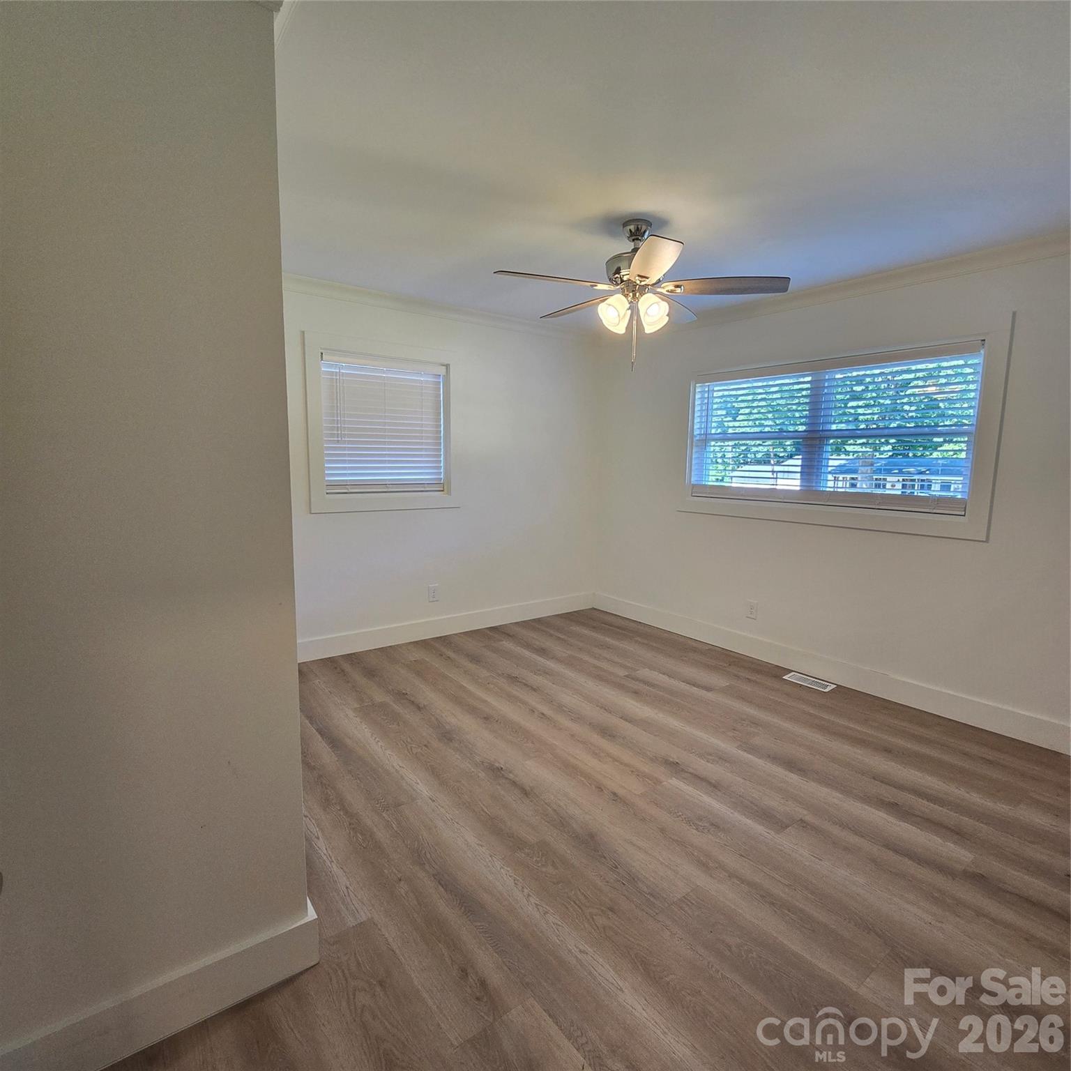 421 Kingfield Drive SW — Concord