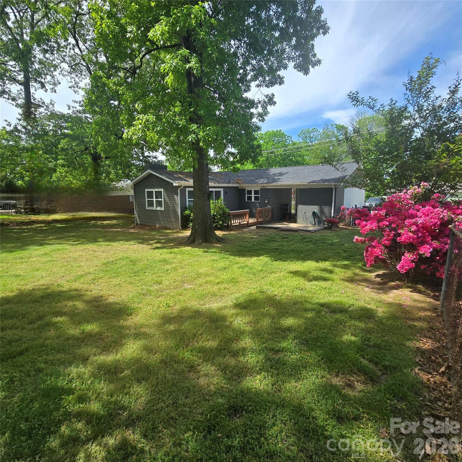 421 Kingfield Drive SW — Concord