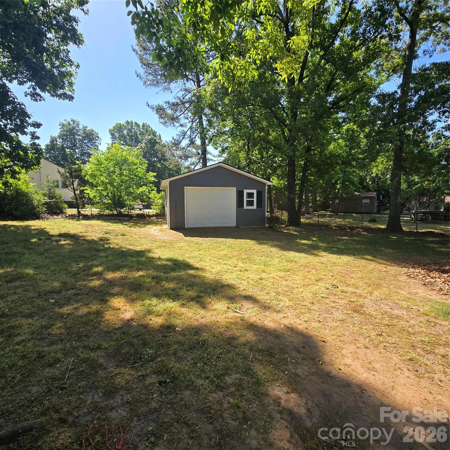 421 Kingfield Drive SW — Concord