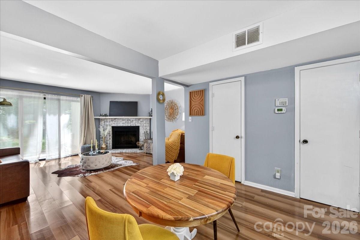 8007 Horse Chestnut Lane — Charlotte