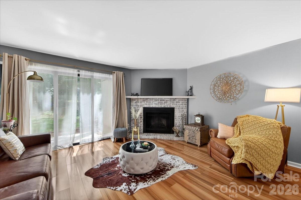 8007 Horse Chestnut Lane — Charlotte