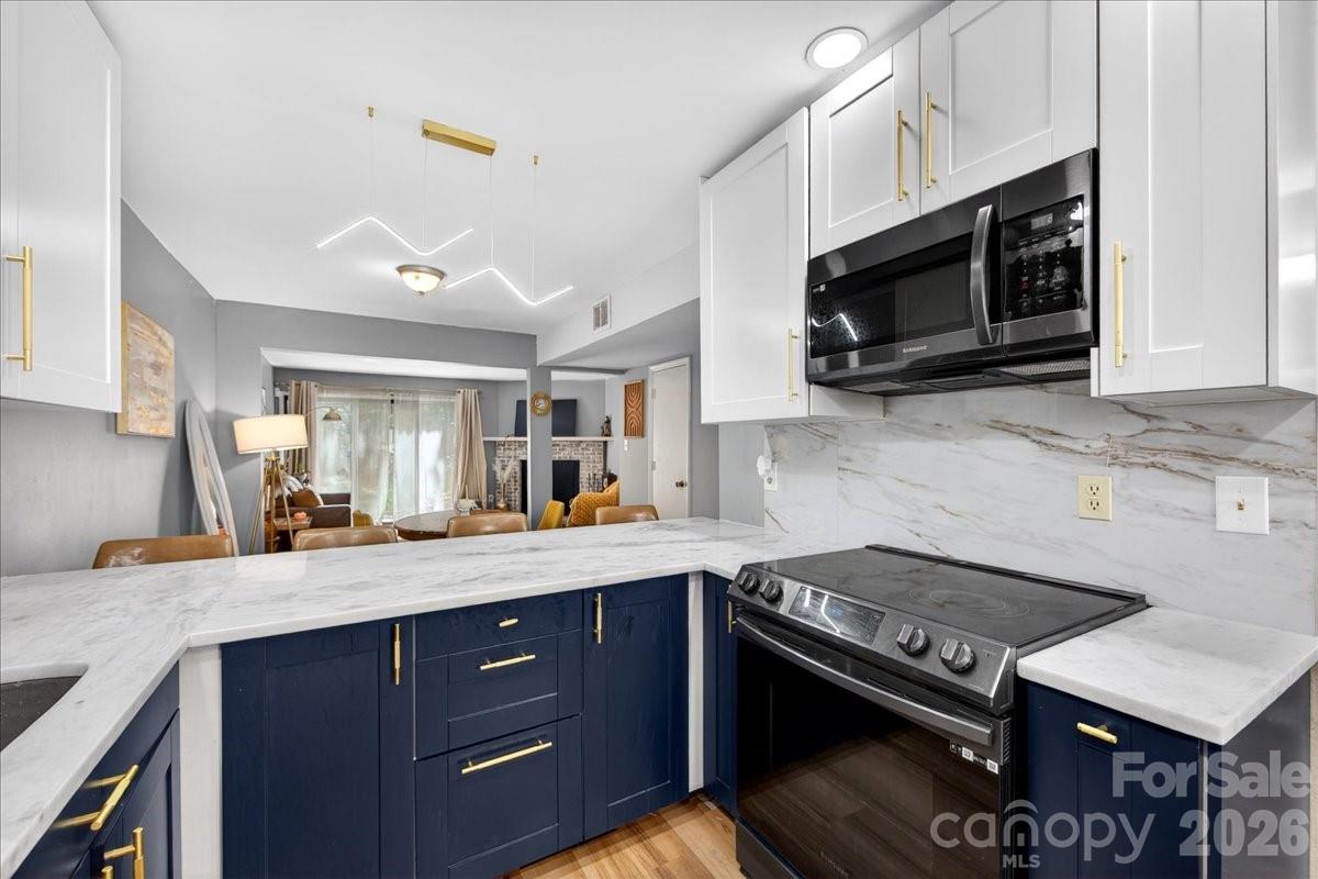 8007 Horse Chestnut Lane — Charlotte