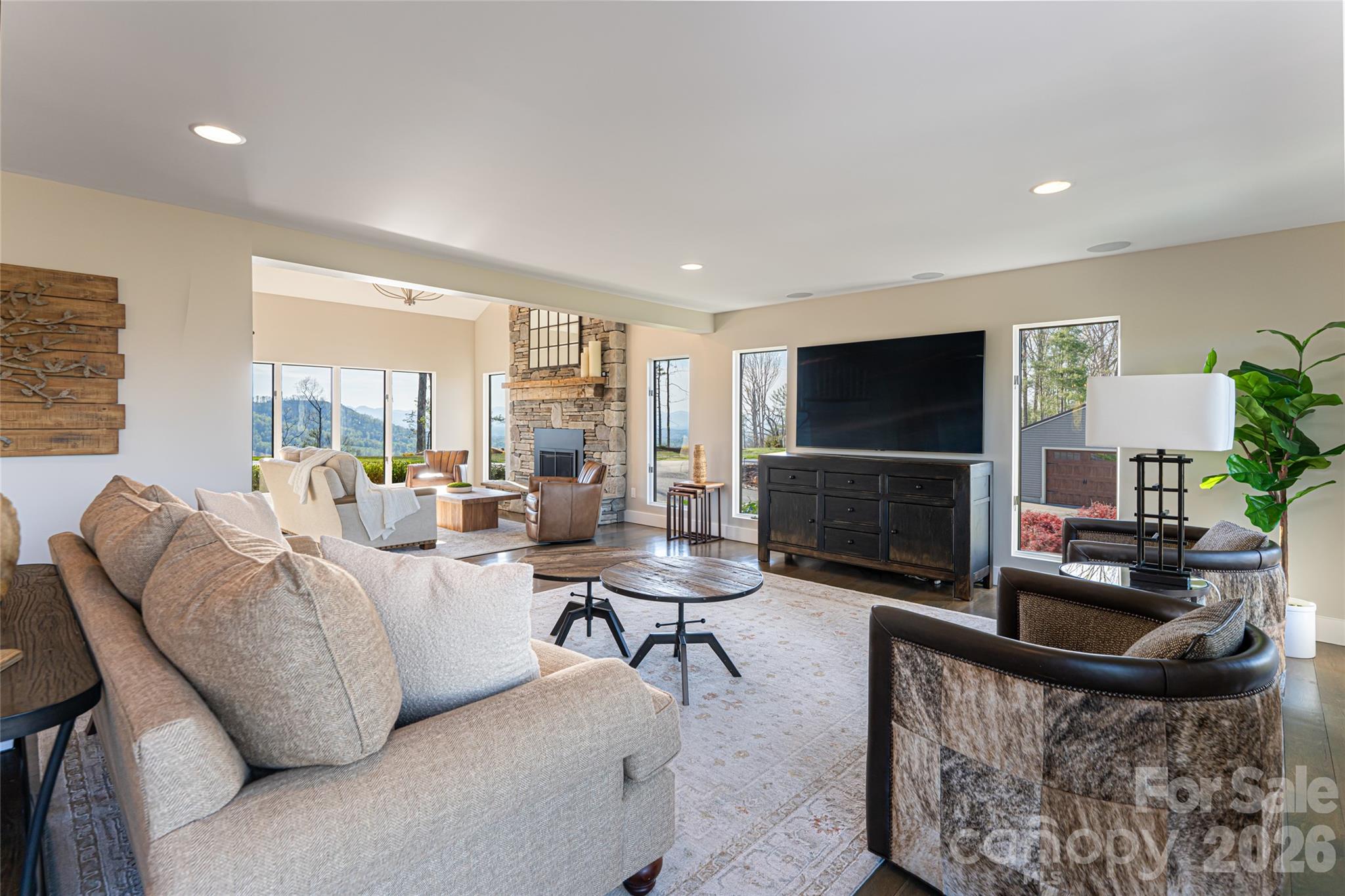 83 Cozy Mountain Lane — Weaverville