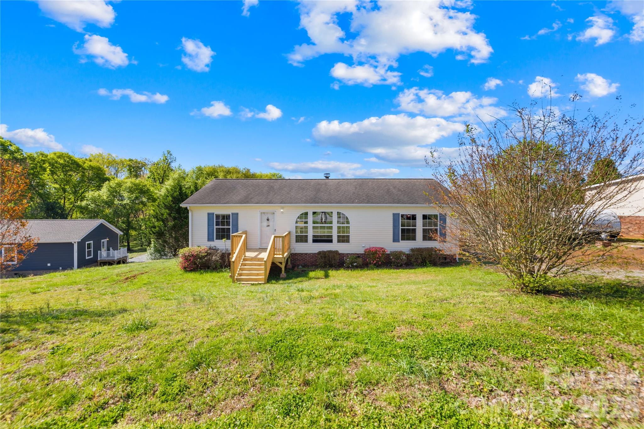 108 Ashland Court — Shelby