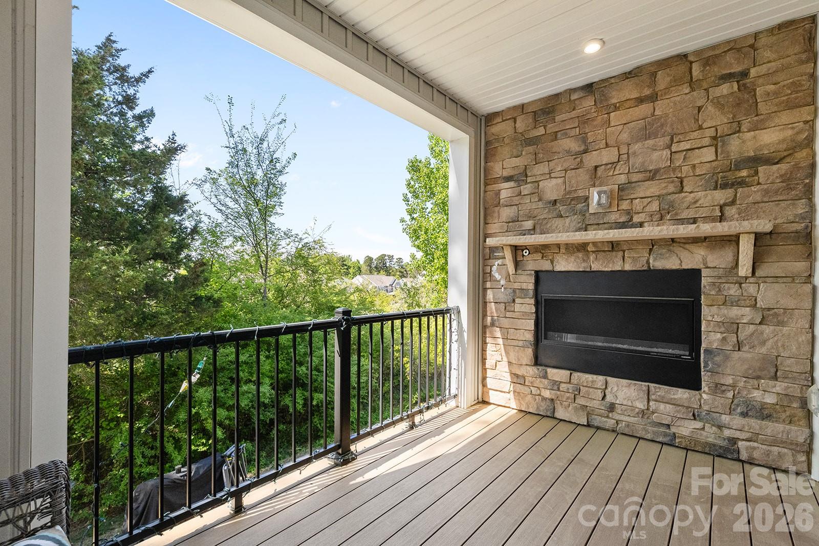 9866 Oaklawn Boulevard NW — Huntersville