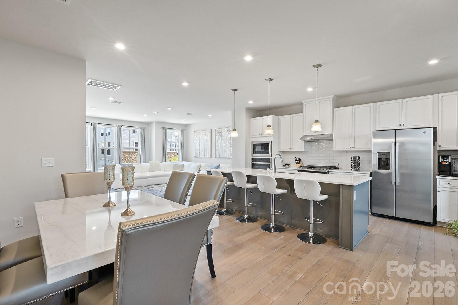 9866 Oaklawn Boulevard NW — Huntersville