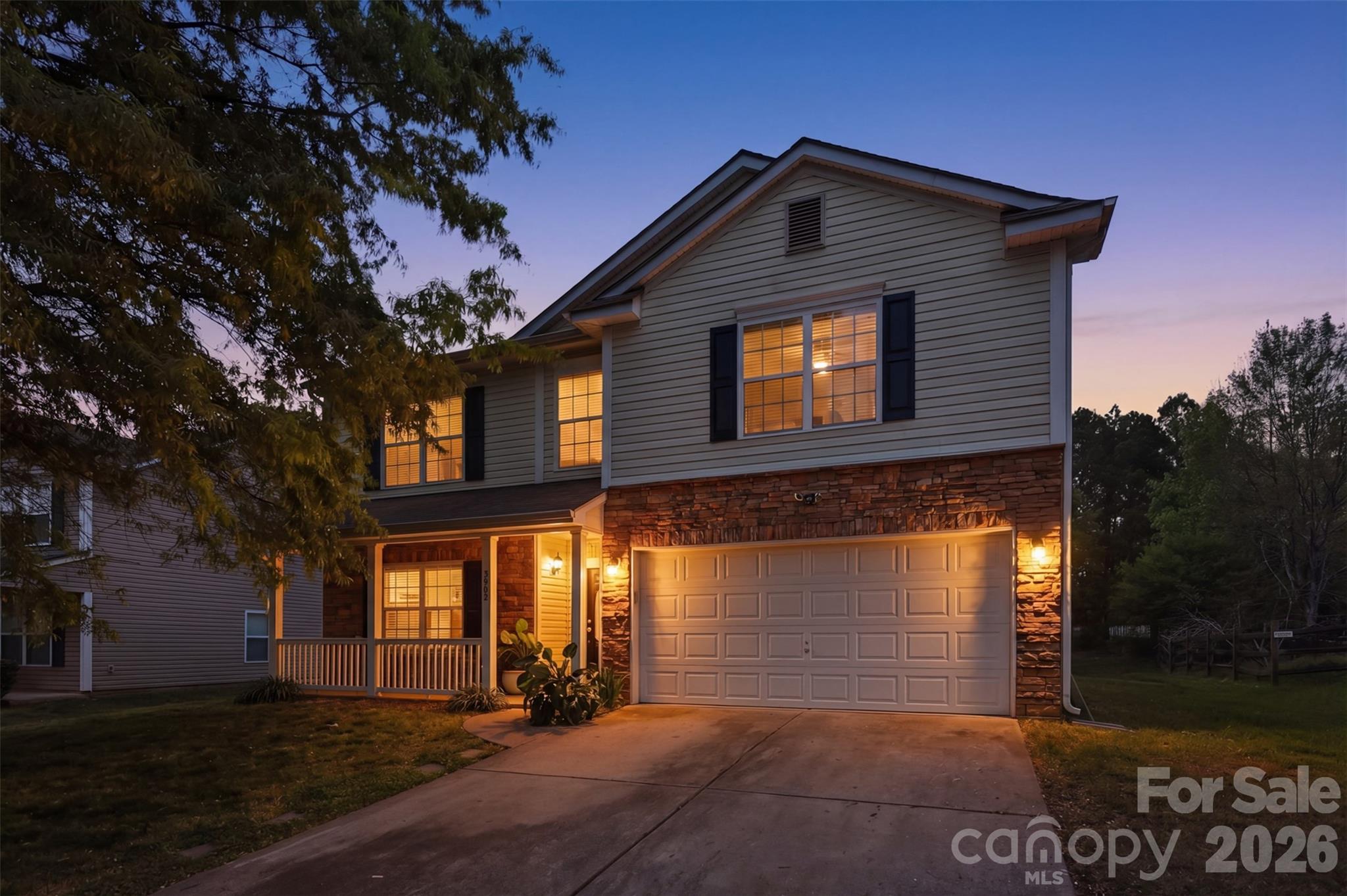 3902 Larkhaven Village Drive — Charlotte