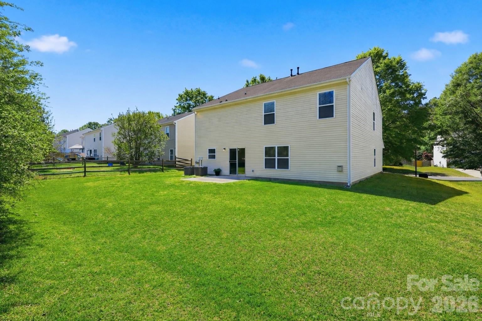 3902 Larkhaven Village Drive — Charlotte