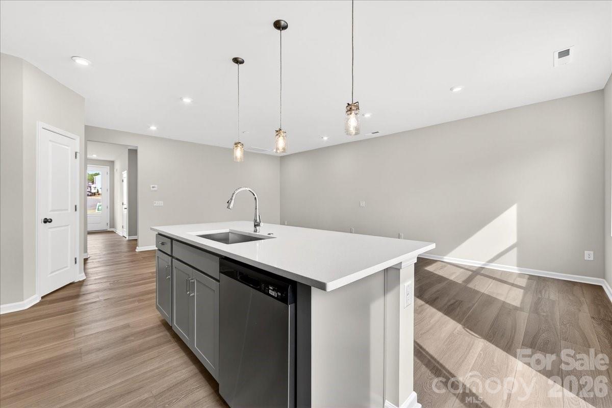 6057 Longar Lane — Charlotte