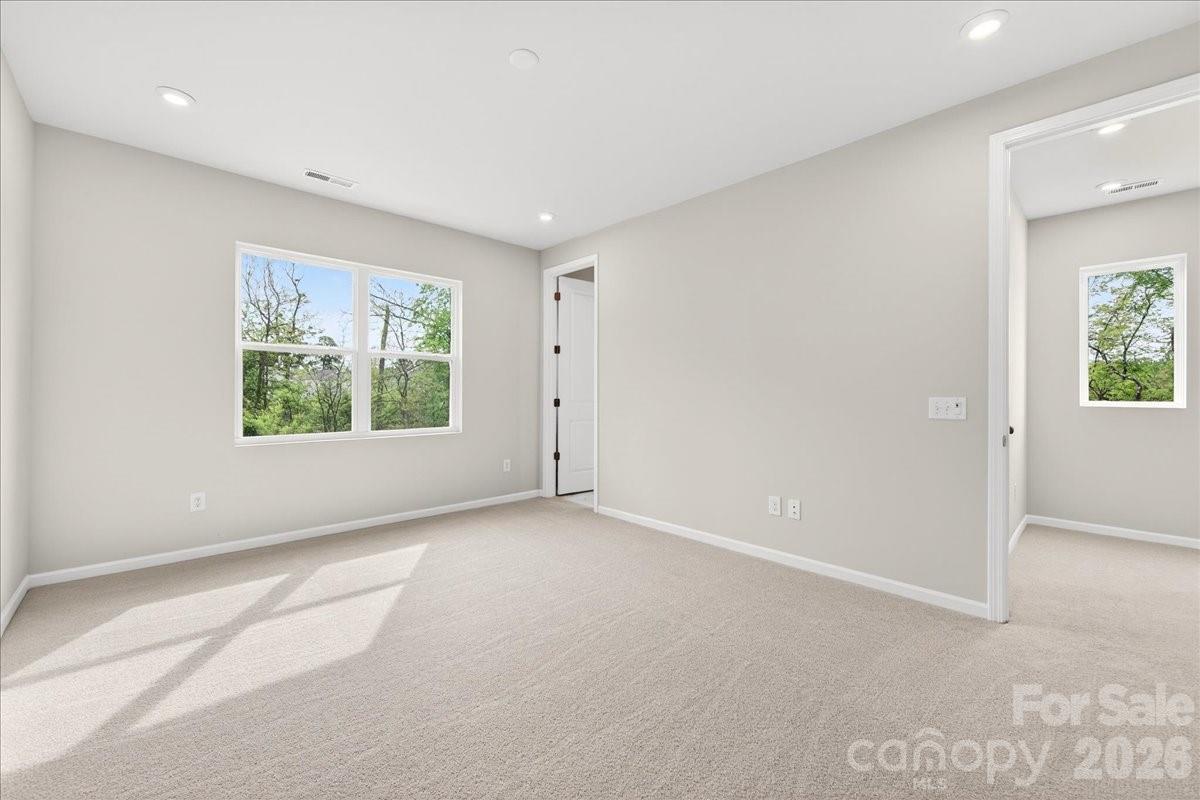 6057 Longar Lane — Charlotte