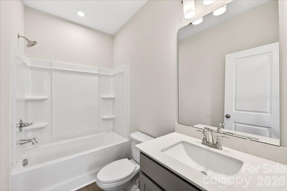 6057 Longar Lane — Charlotte