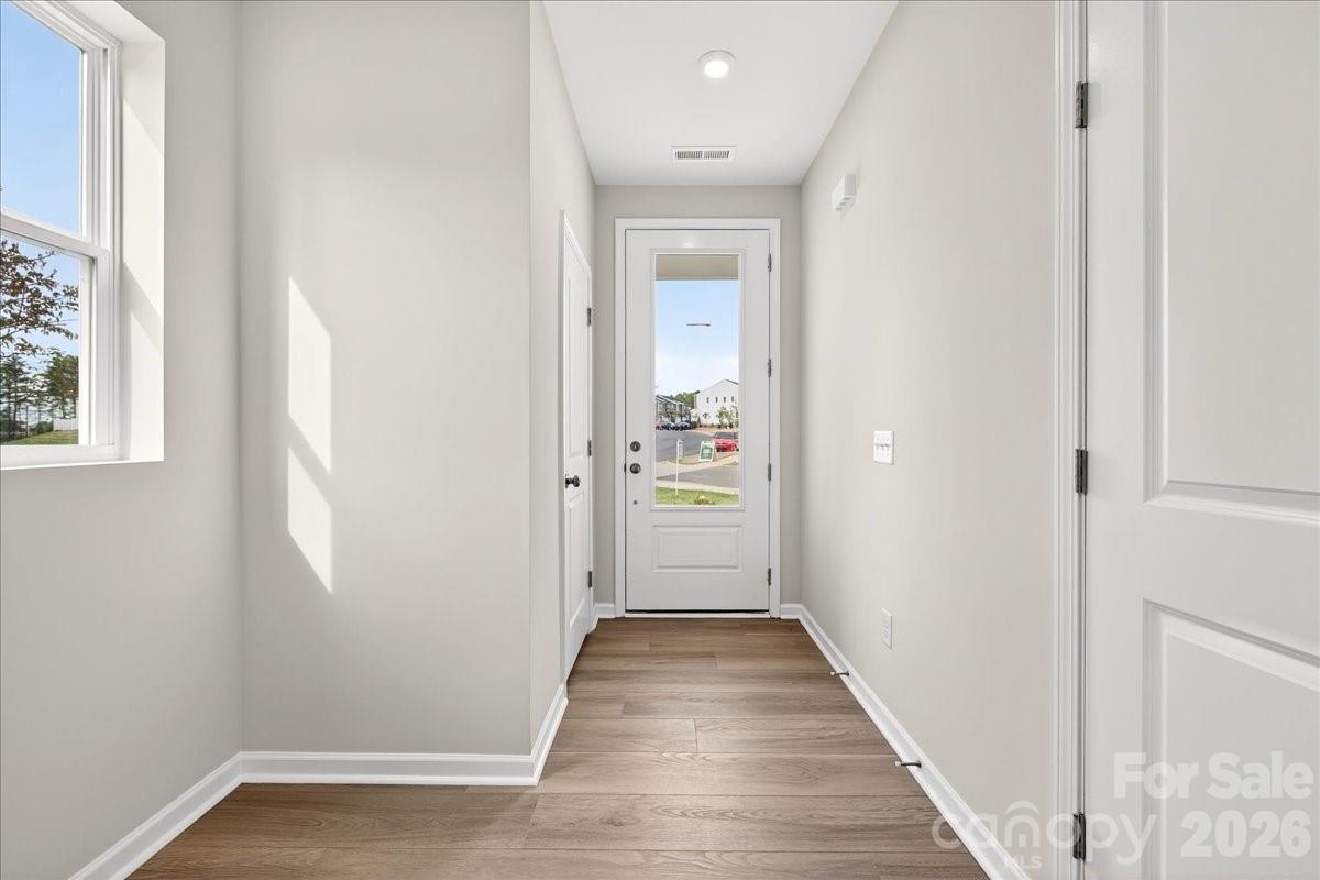 6057 Longar Lane — Charlotte