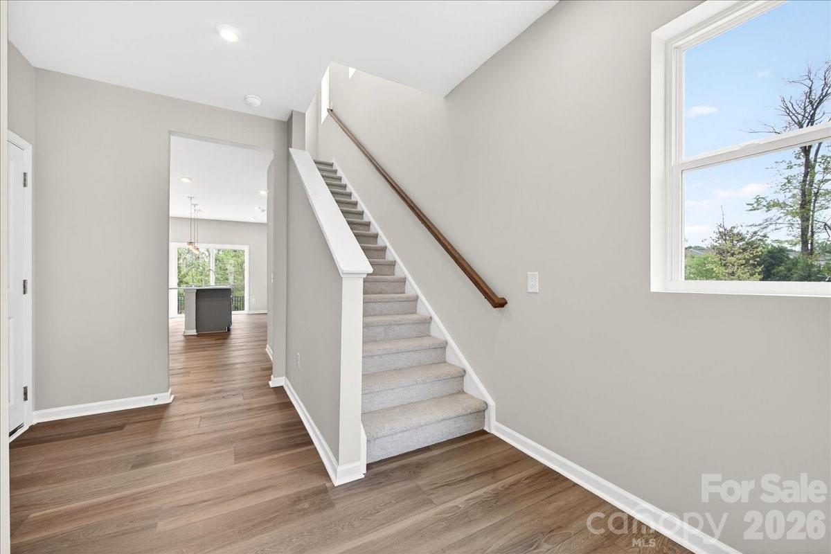 6057 Longar Lane — Charlotte