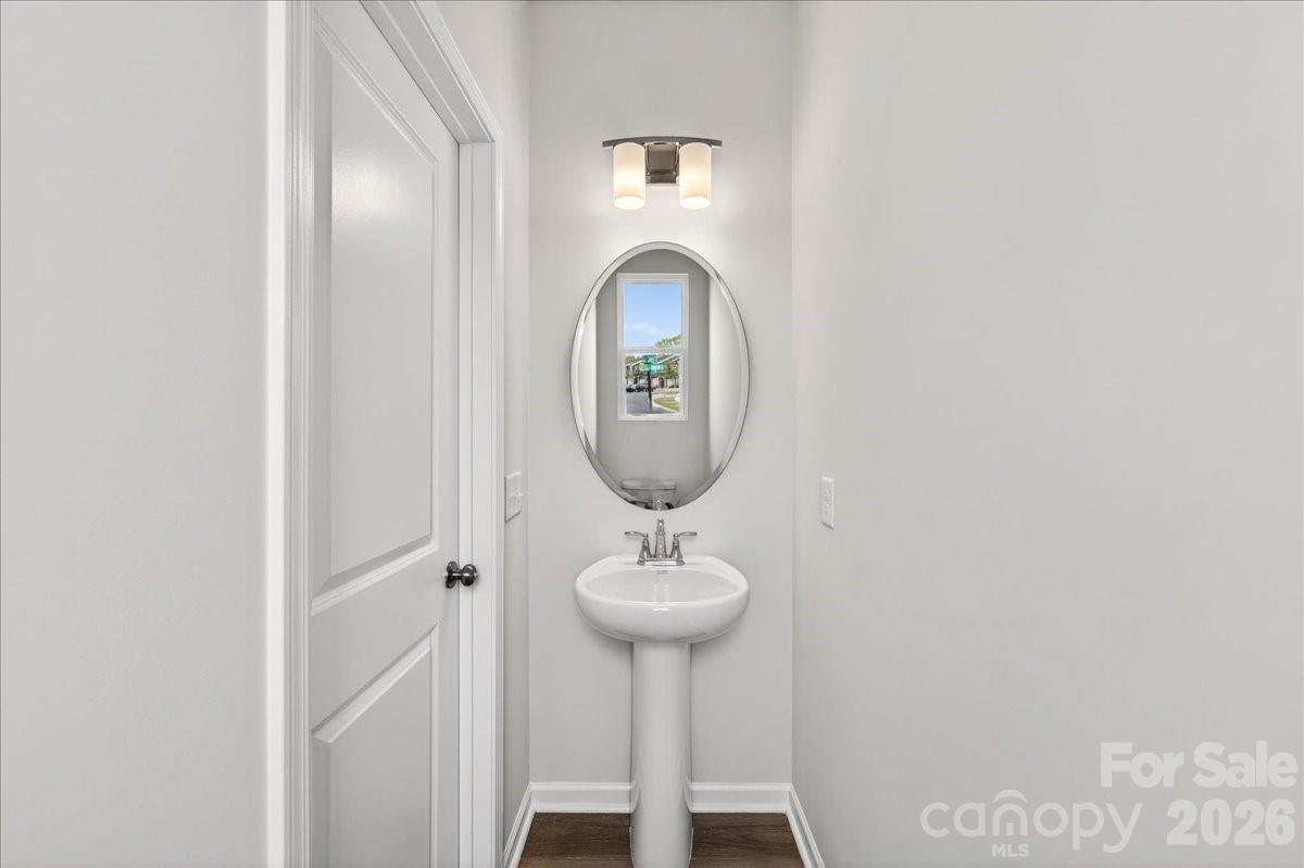 6057 Longar Lane — Charlotte
