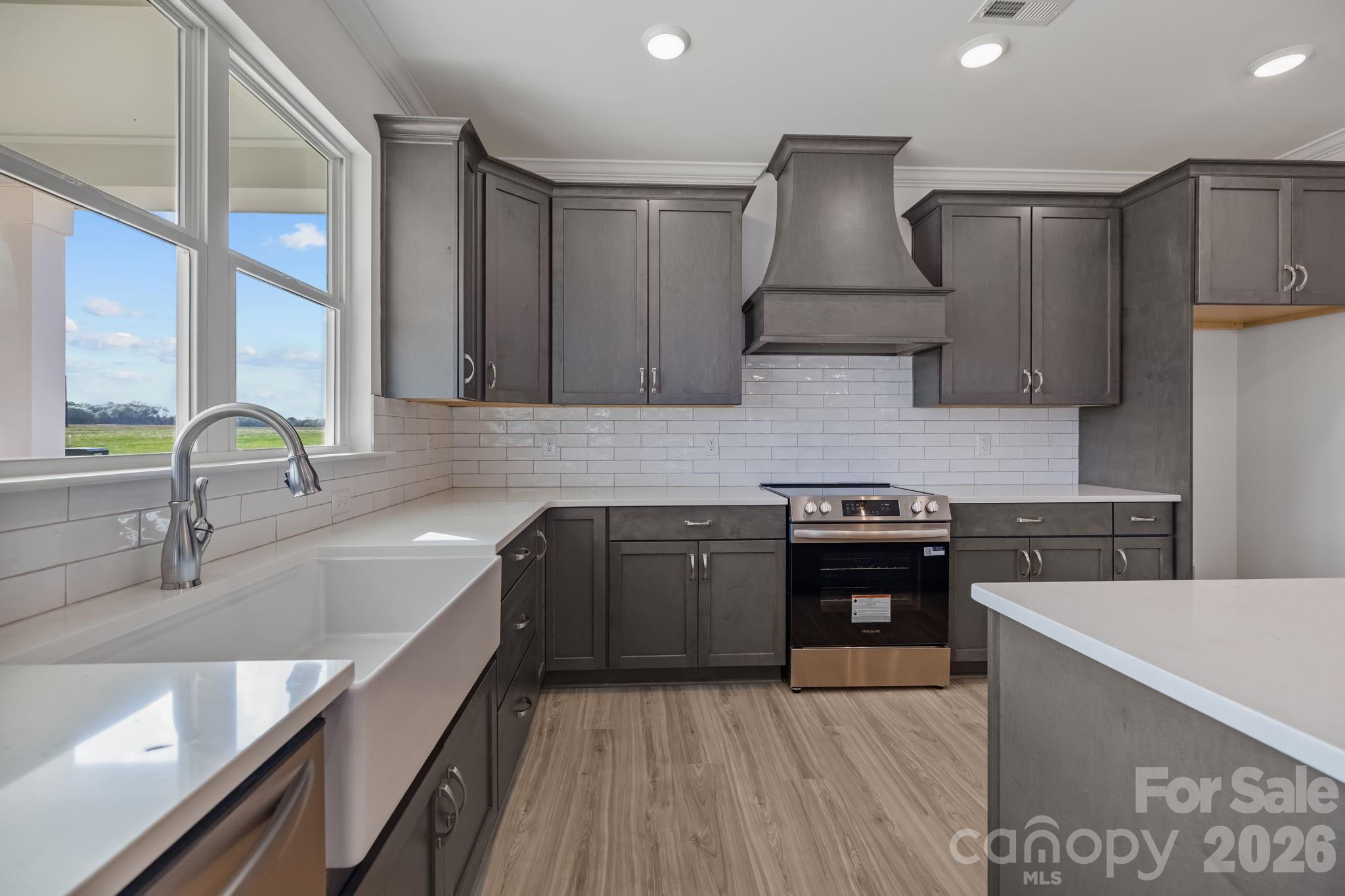 2435 wolf pond Road #2 — Monroe