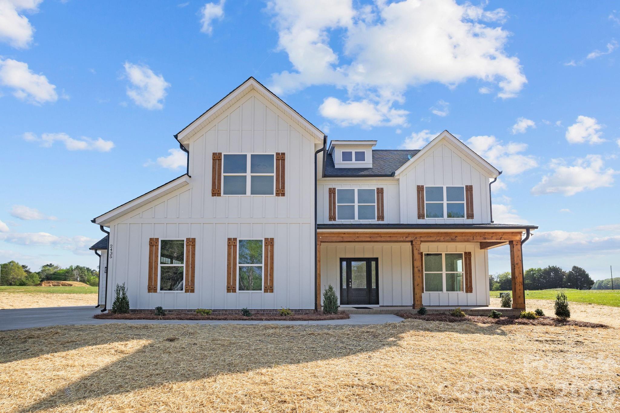 2435 wolf pond Road #2 — Monroe