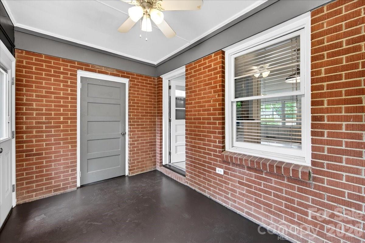 5413 Gwynne Avenue — Charlotte