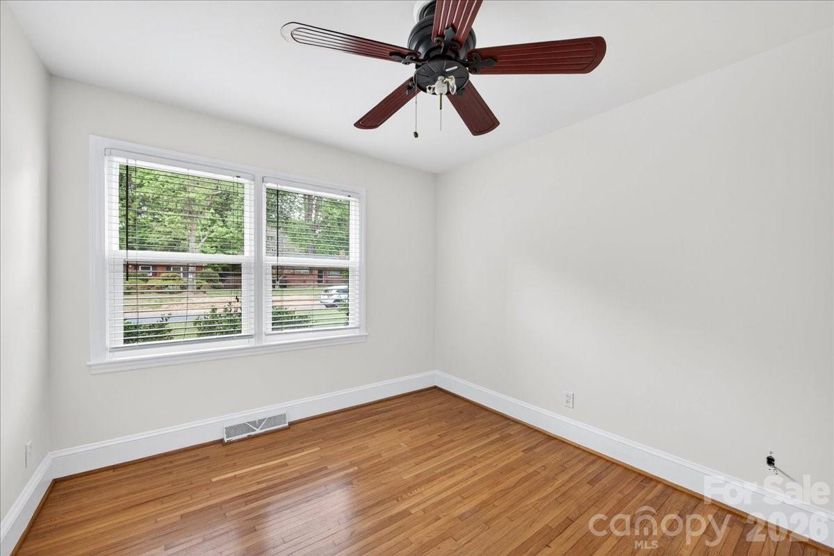 5413 Gwynne Avenue — Charlotte