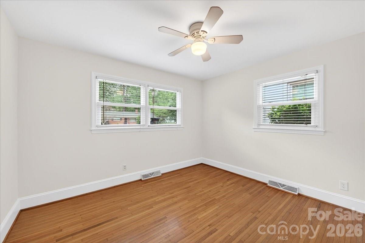 5413 Gwynne Avenue — Charlotte