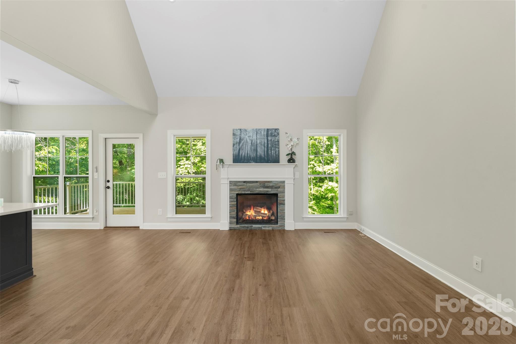 1607 Freemont Drive — Alexis