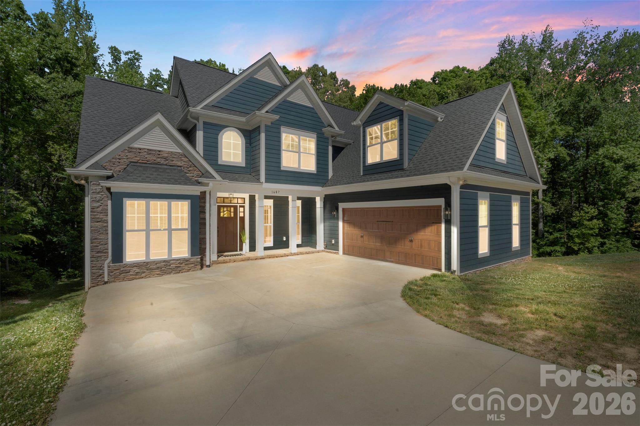 1607 Freemont Drive — Alexis