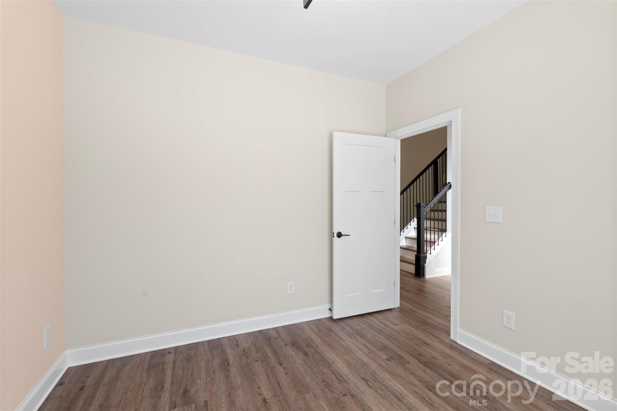 1607 Freemont Drive — Alexis