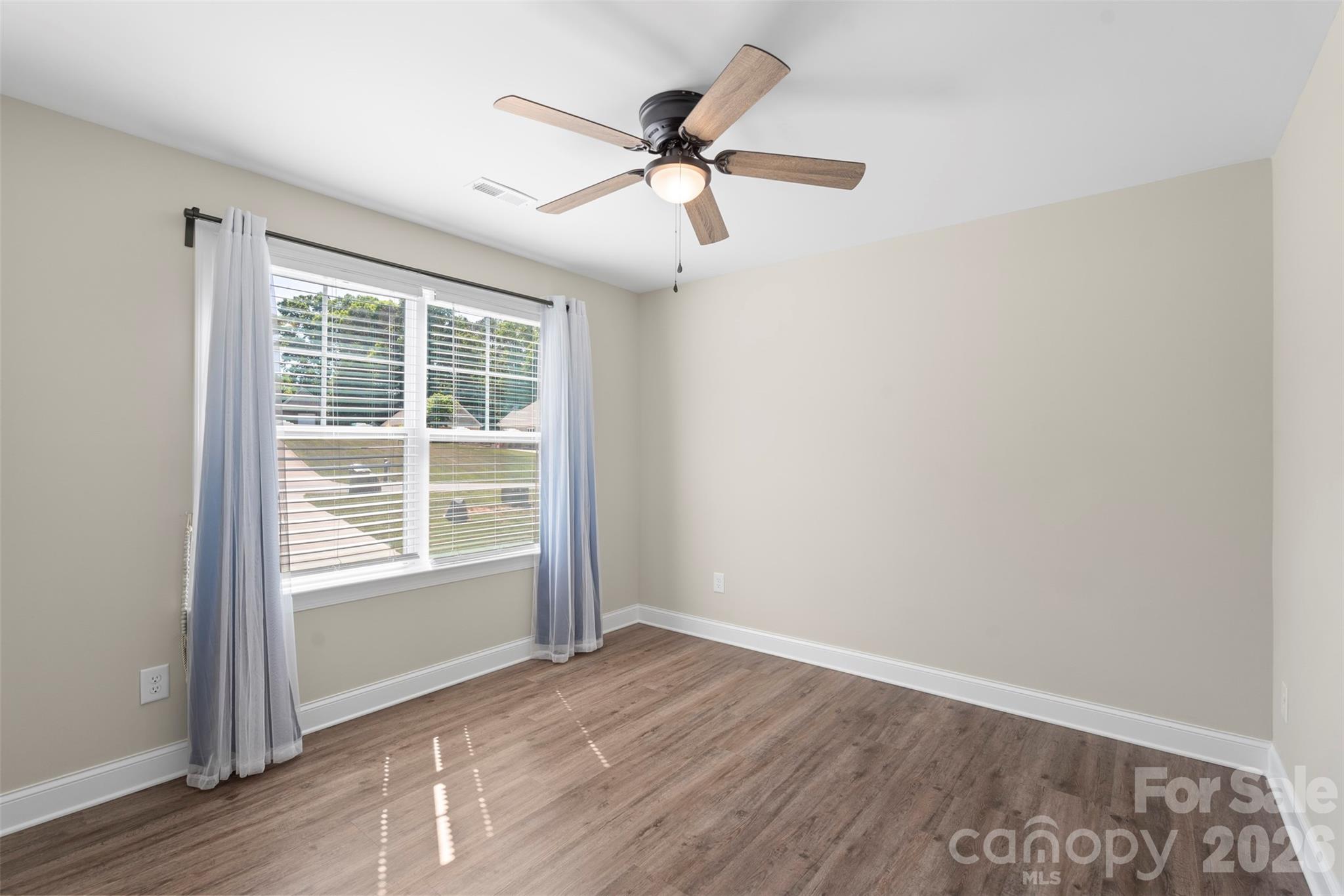 1607 Freemont Drive — Alexis