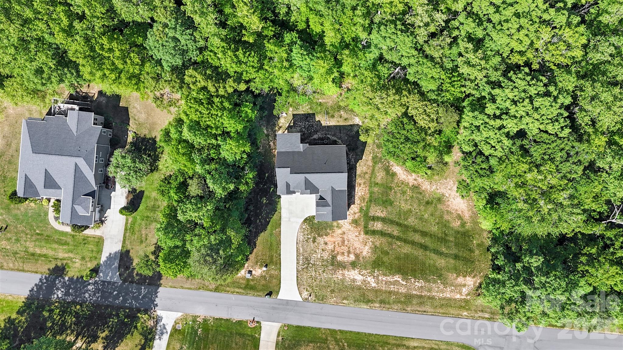 1607 Freemont Drive — Alexis