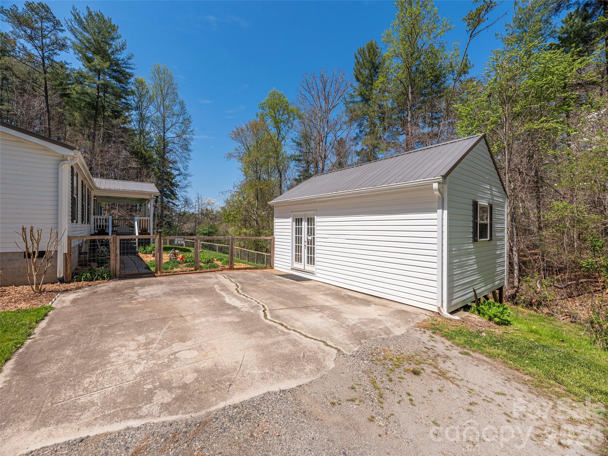 322 Stockton Branch Road — Weaverville