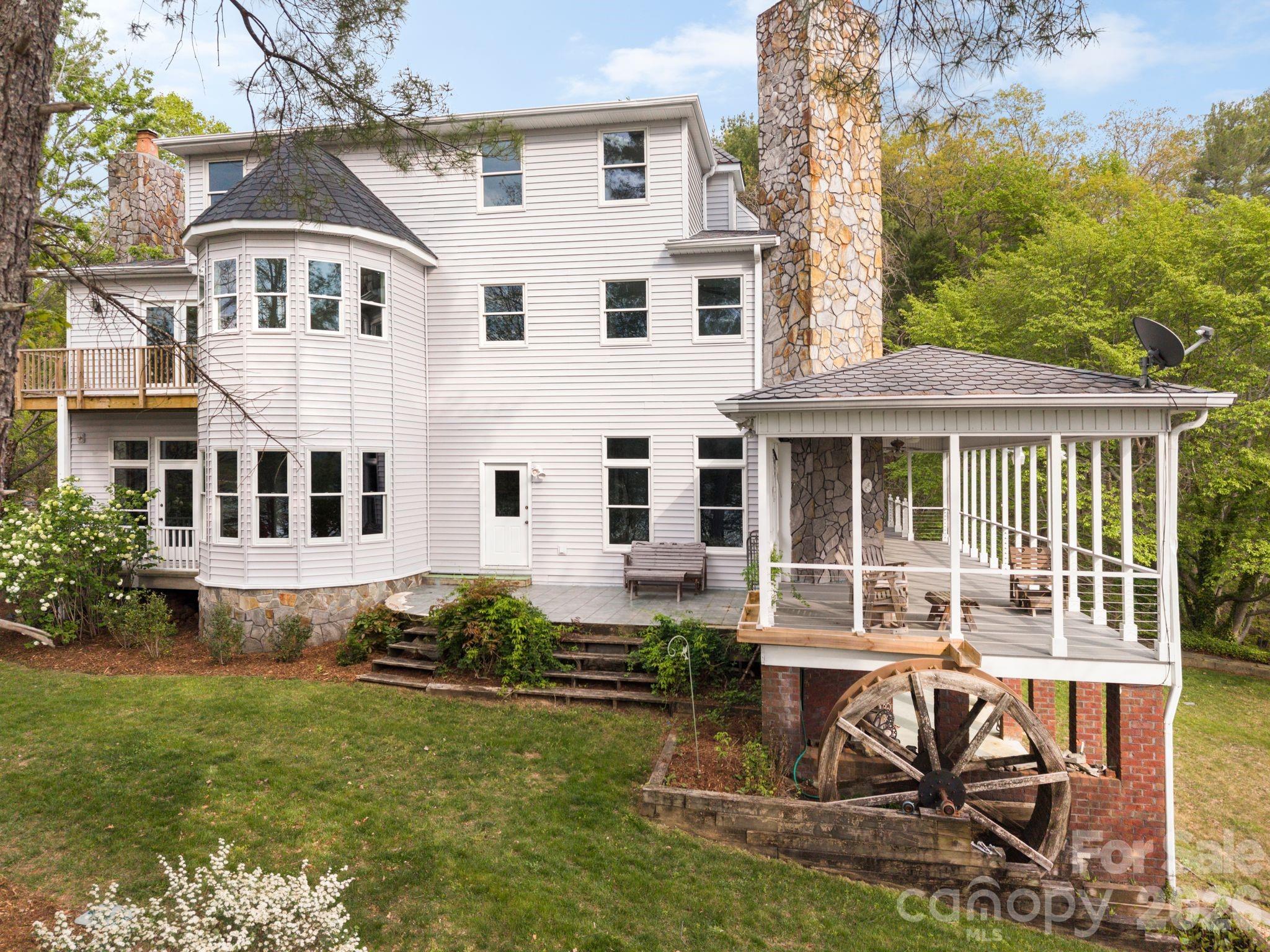 4950 Canterbury Place — Morganton