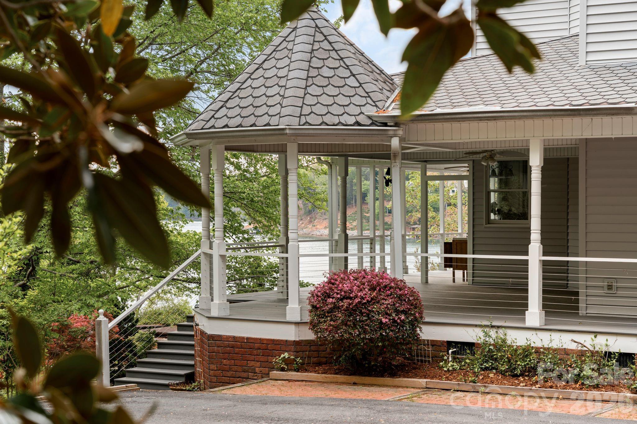 4950 Canterbury Place — Morganton