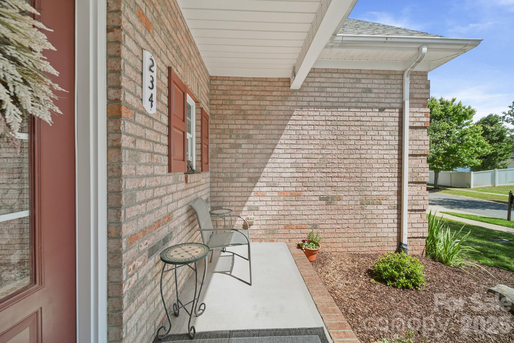 234 Lagoda Drive — Locust