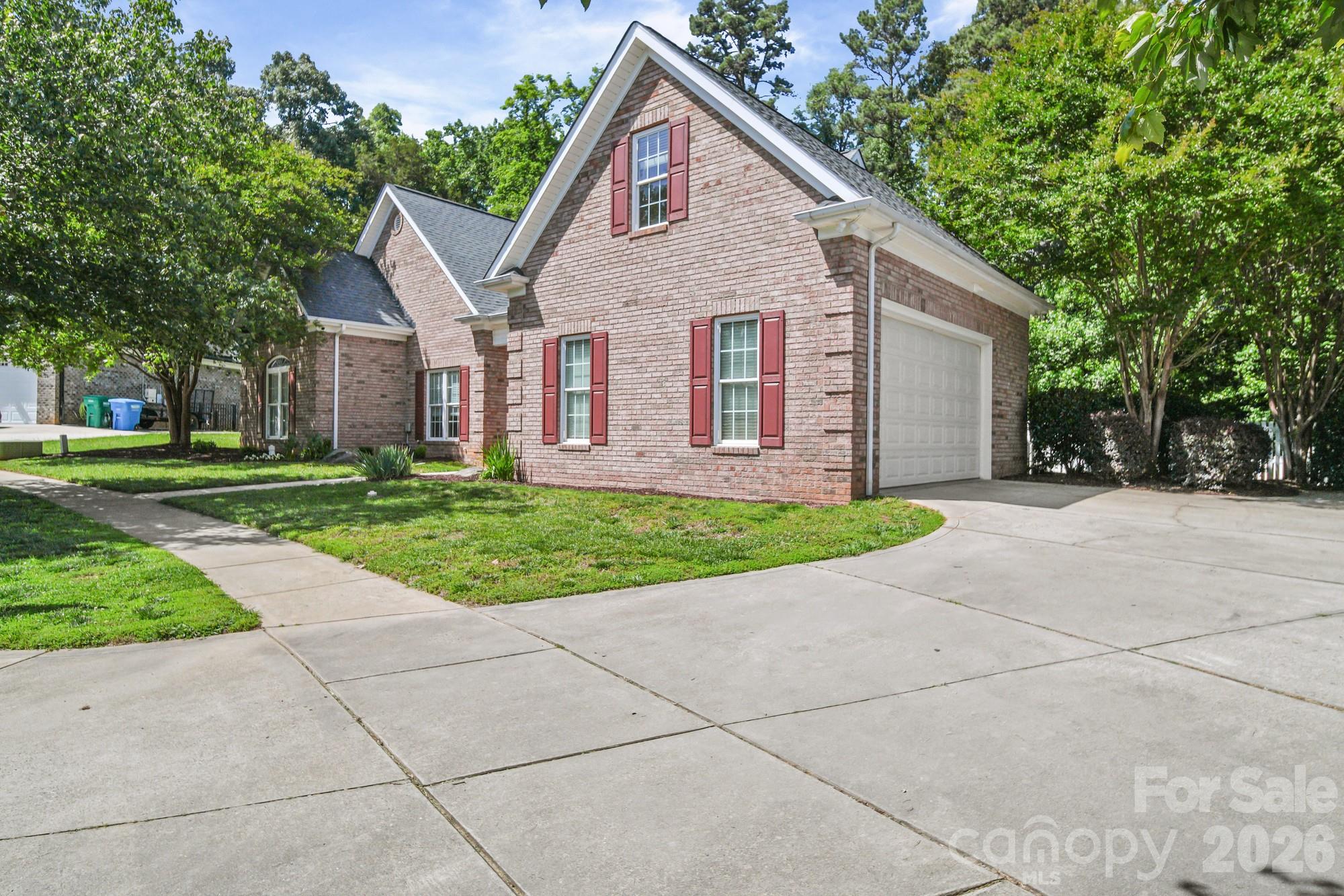 234 Lagoda Drive — Locust
