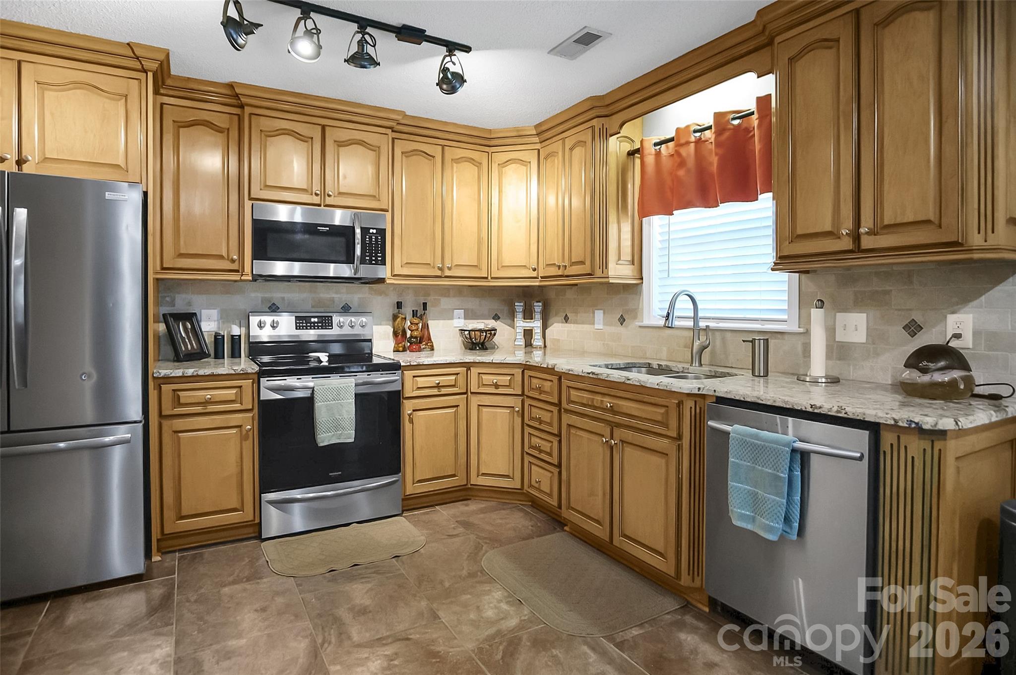 5020 Pintail Way — Gastonia