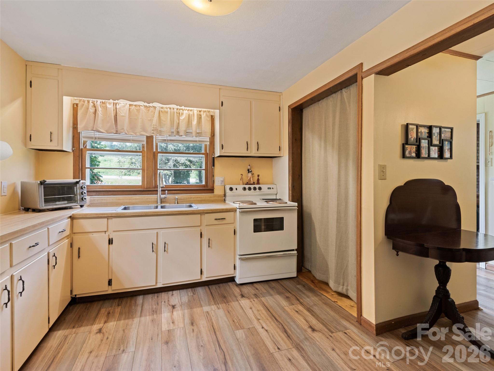 1714 Iron Duff Road — Waynesville