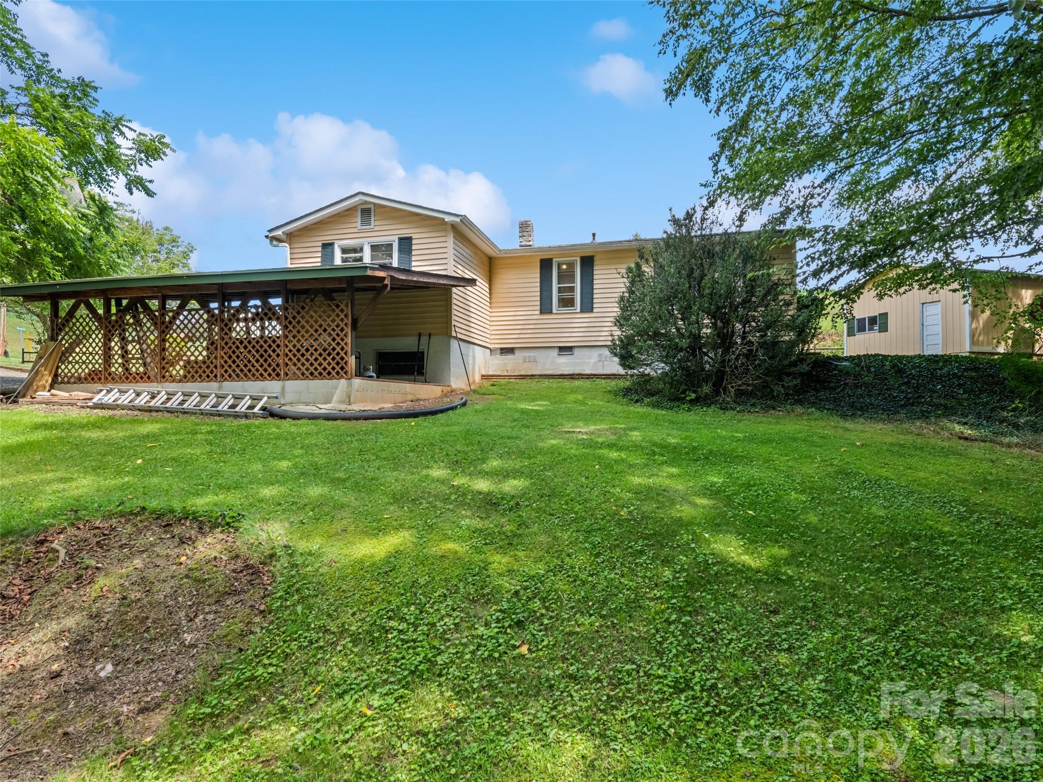 1714 Iron Duff Road — Waynesville